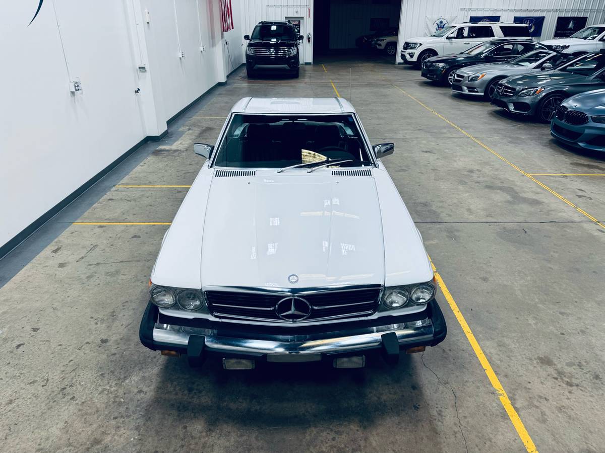 Mercedes-benz-380-series-1981-white-1