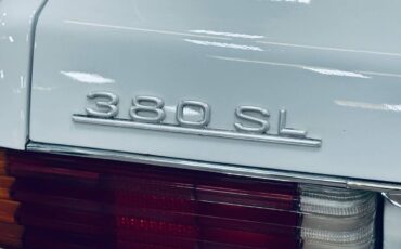 Mercedes-benz-380-series-1981-white-9