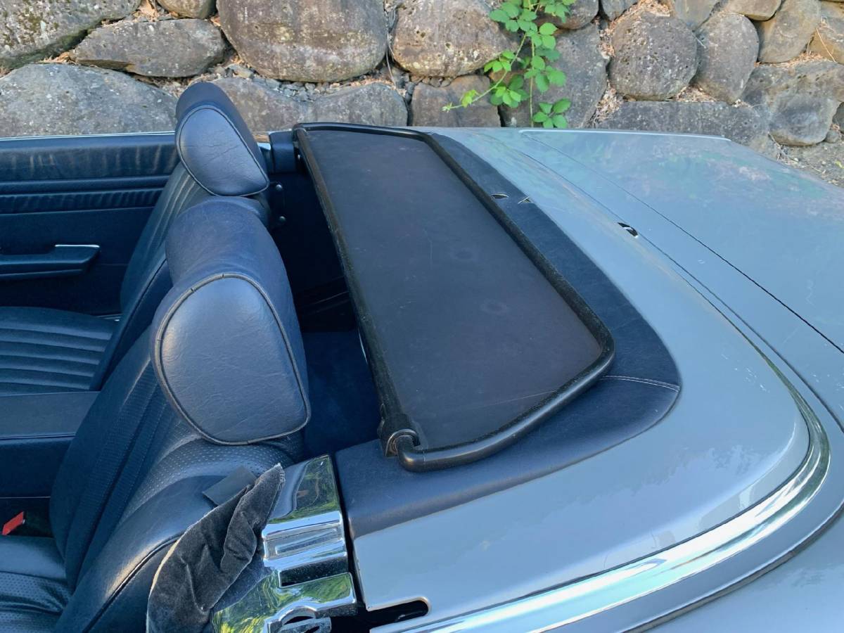 Mercedes-benz-380-sl-1984-silver-14