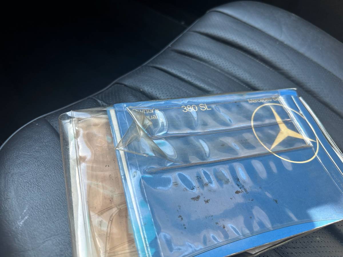 Mercedes-benz-380sl-1981-grey-13