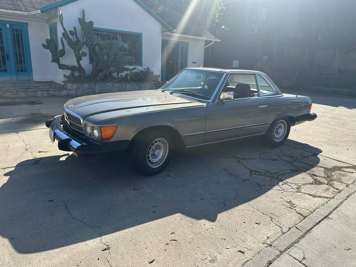 Mercedes-benz-380sl-1981-grey-3