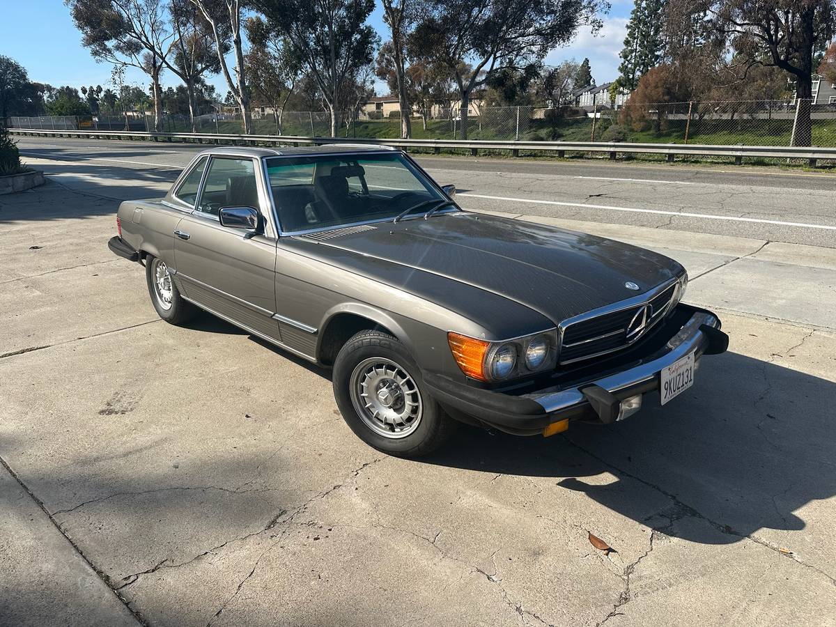 Mercedes-benz-380sl-1981-grey-6
