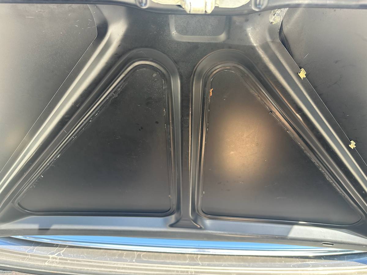 Mercedes-benz-380sl-1981-grey-9