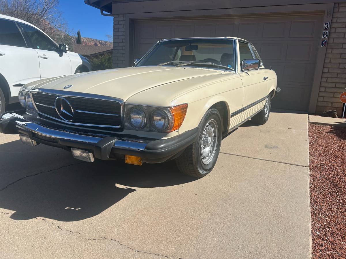 Mercedes-benz-380sl-1982-11