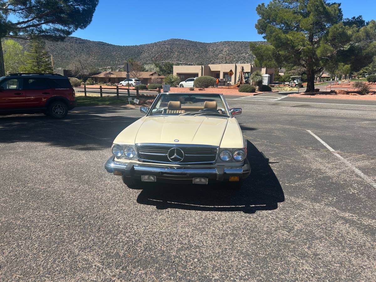 Mercedes-benz-380sl-1982-13