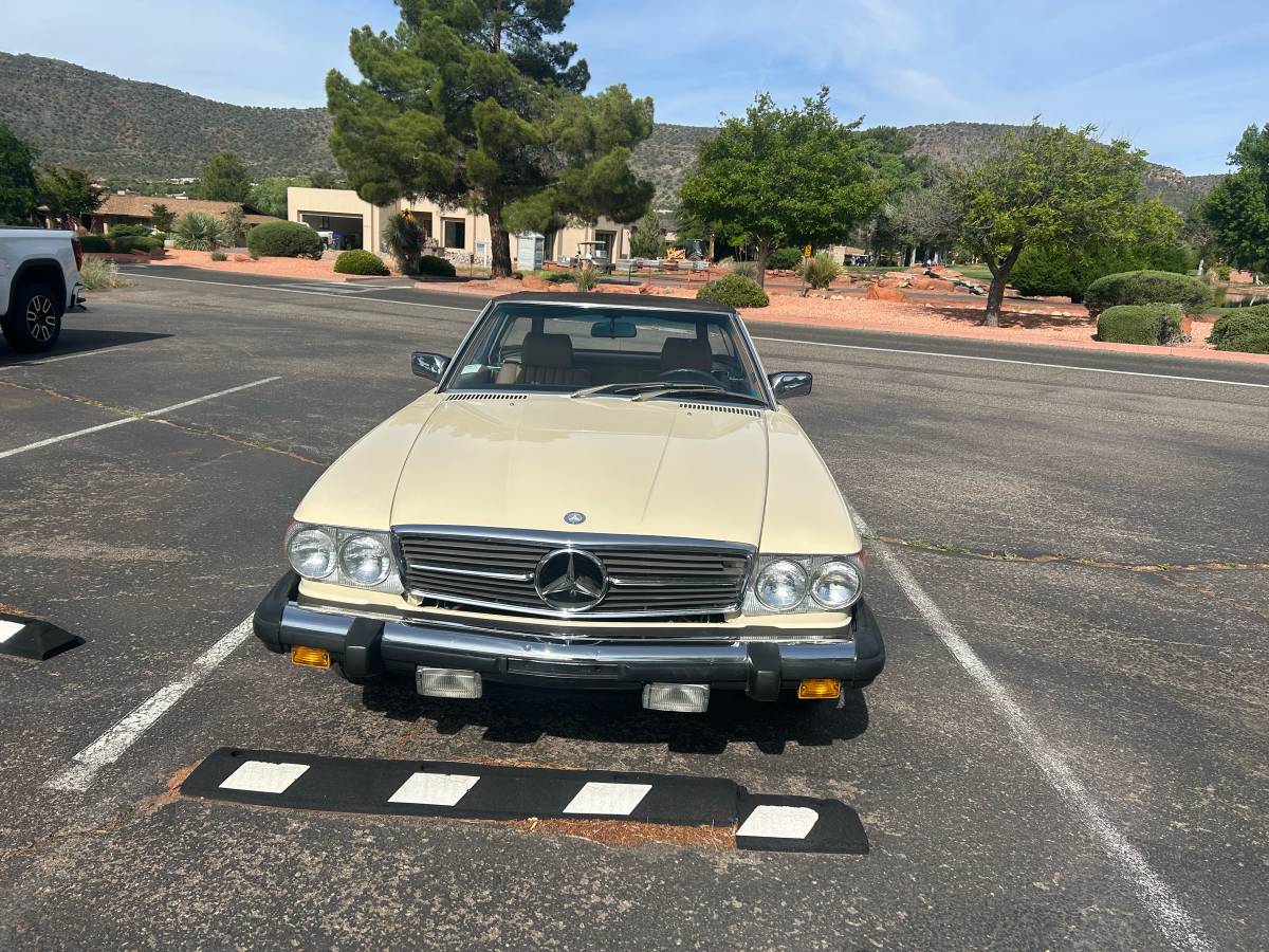 Mercedes-benz-380sl-1982-14