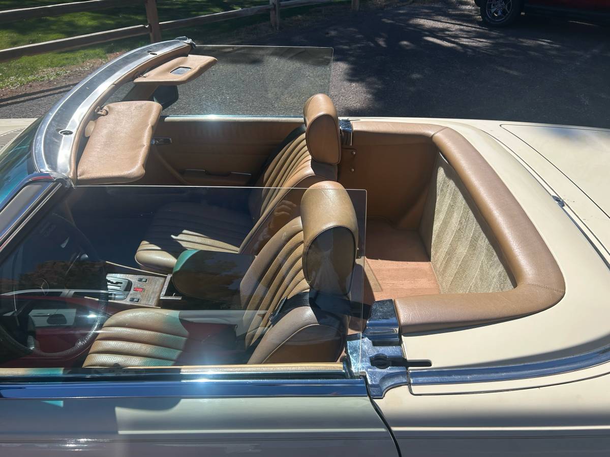 Mercedes-benz-380sl-1982-2