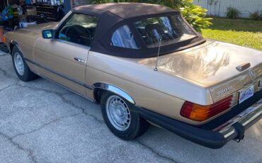 Mercedes-benz-380sl-1982-2