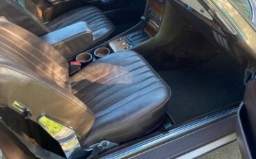 Mercedes-benz-380sl-1982-6