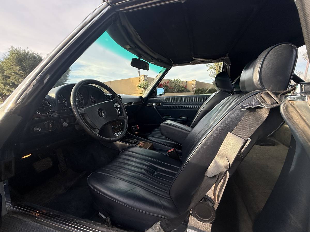 Mercedes-benz-380sl-1982-silver-12