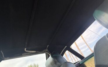 Mercedes-benz-380sl-1982-silver-13