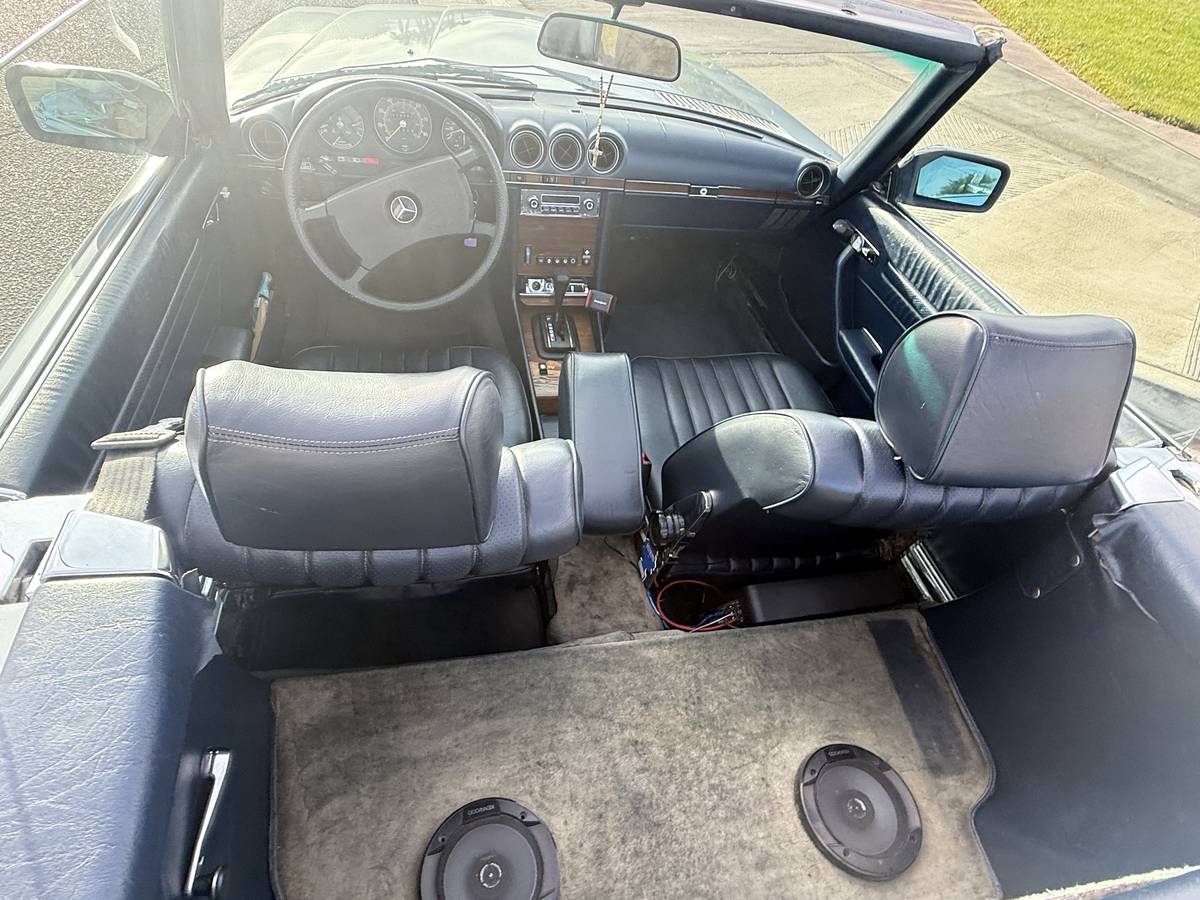 Mercedes-benz-380sl-1982-silver-15