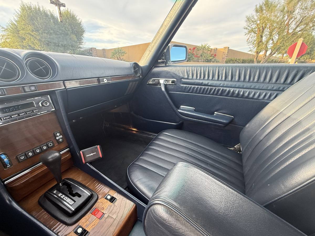 Mercedes-benz-380sl-1982-silver-16