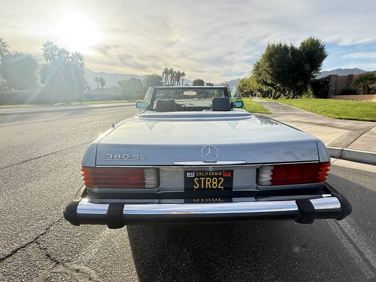 Mercedes-benz-380sl-1982-silver-4