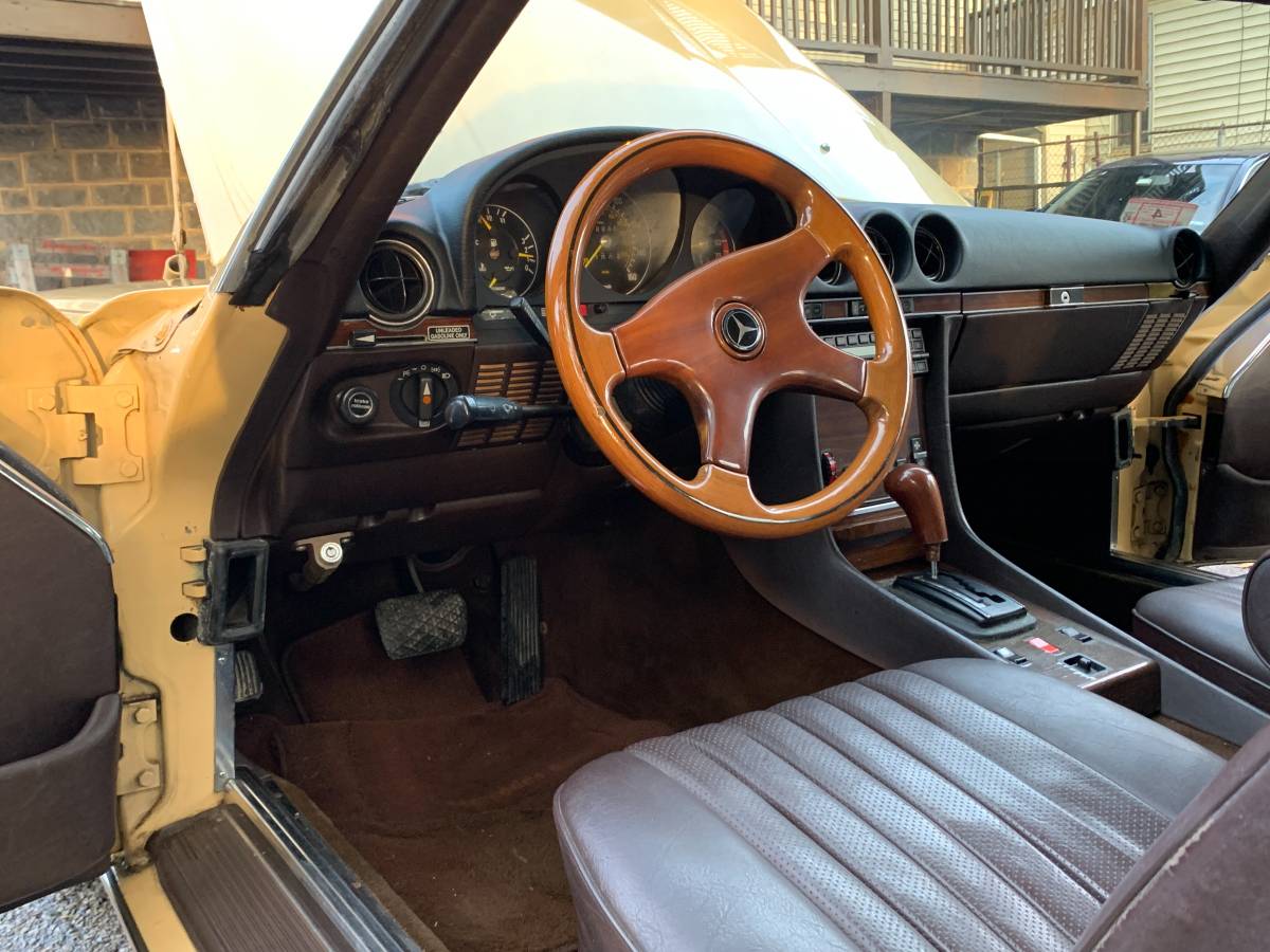 Mercedes-benz-380sl-1982-yellow-5