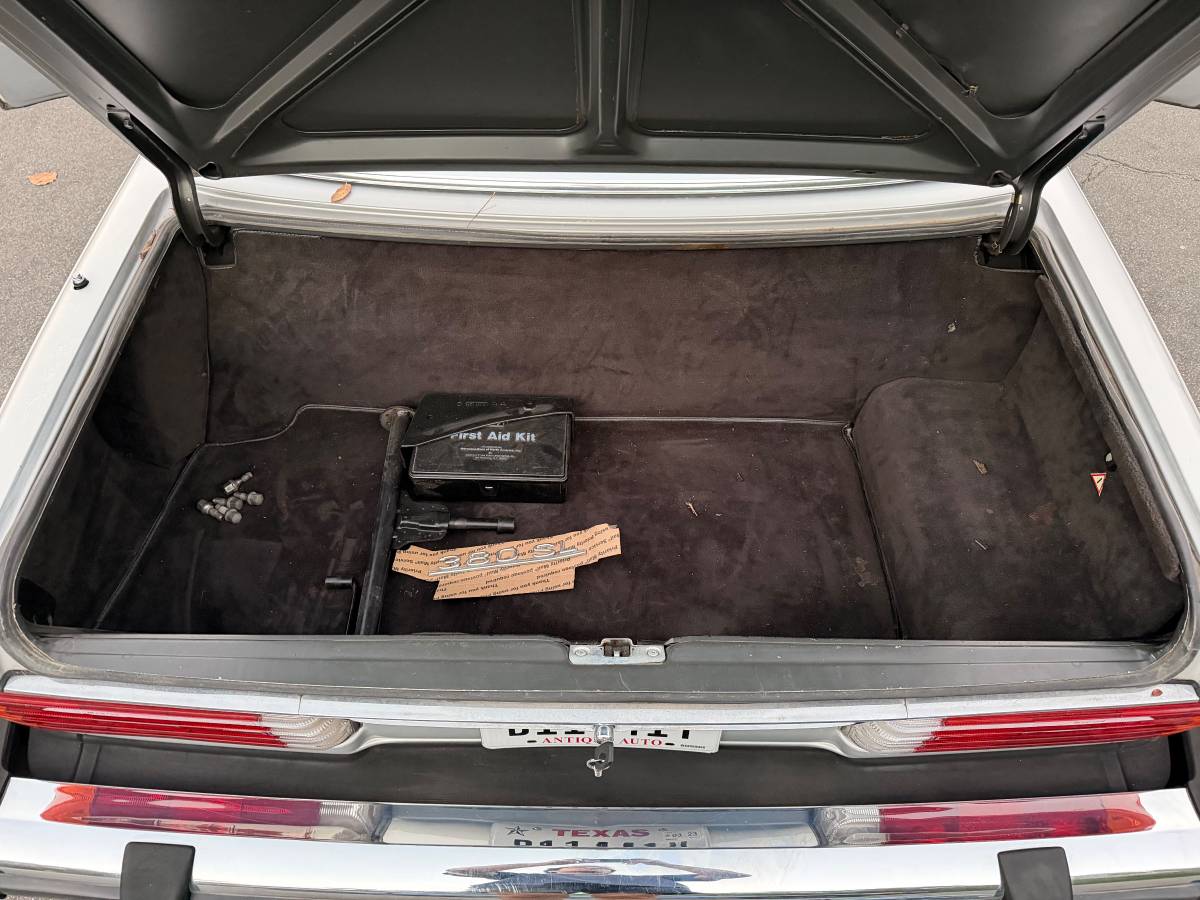 Mercedes-benz-380sl-1985-silver-19