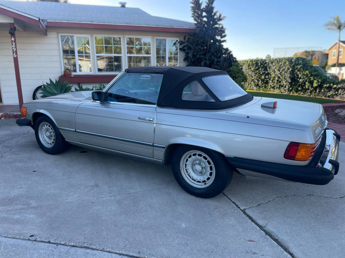 Mercedes-benz-380sl-1985-silver-2