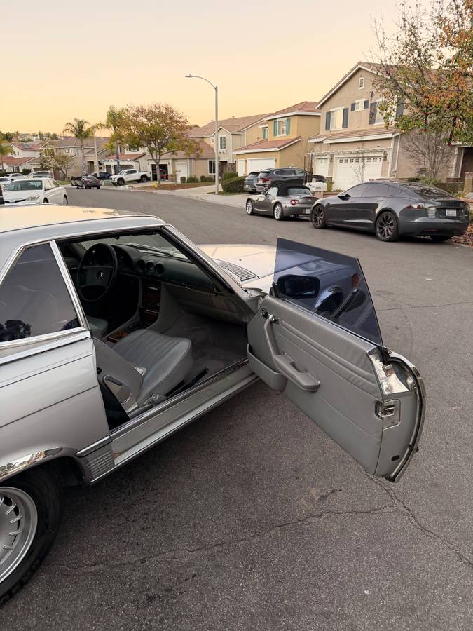 Mercedes-benz-380sl-1985-silver-7