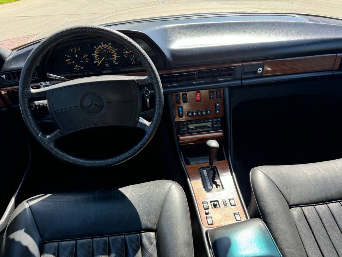 Mercedes-benz-420-1986-custom-9