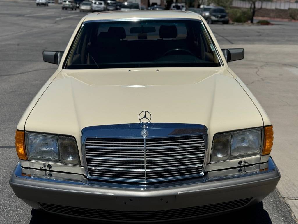 Mercedes-benz-420-class-1987-yellow-144