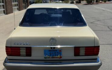 Mercedes-benz-420-class-1987-yellow-28