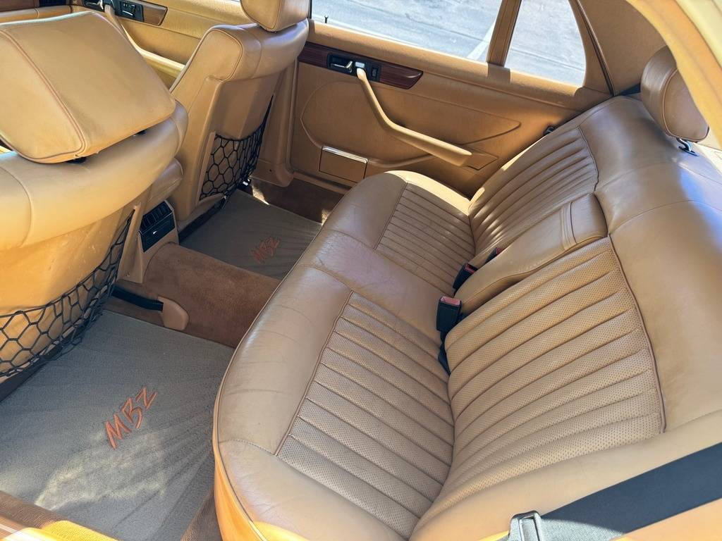 Mercedes-benz-420-class-1987-yellow-71