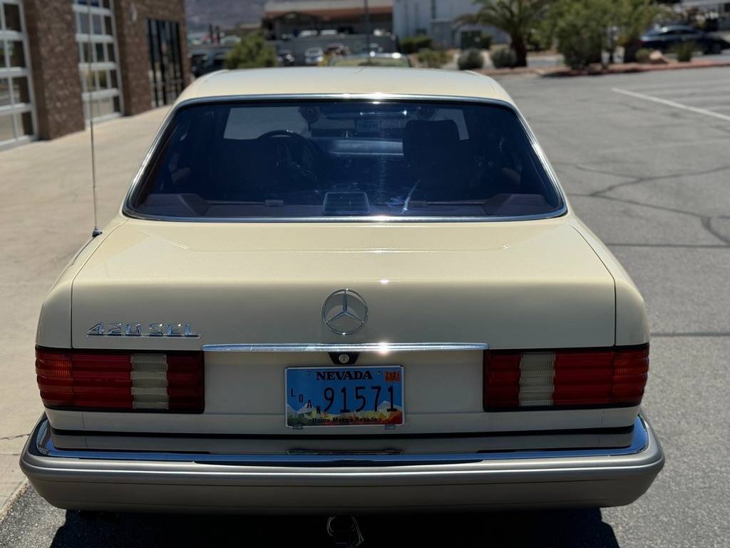 Mercedes-benz-420-class-1987-yellow-91