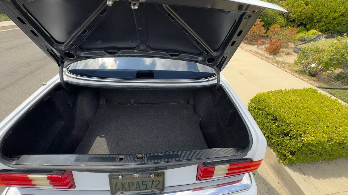 Mercedes-benz-420sel-1988-white-15