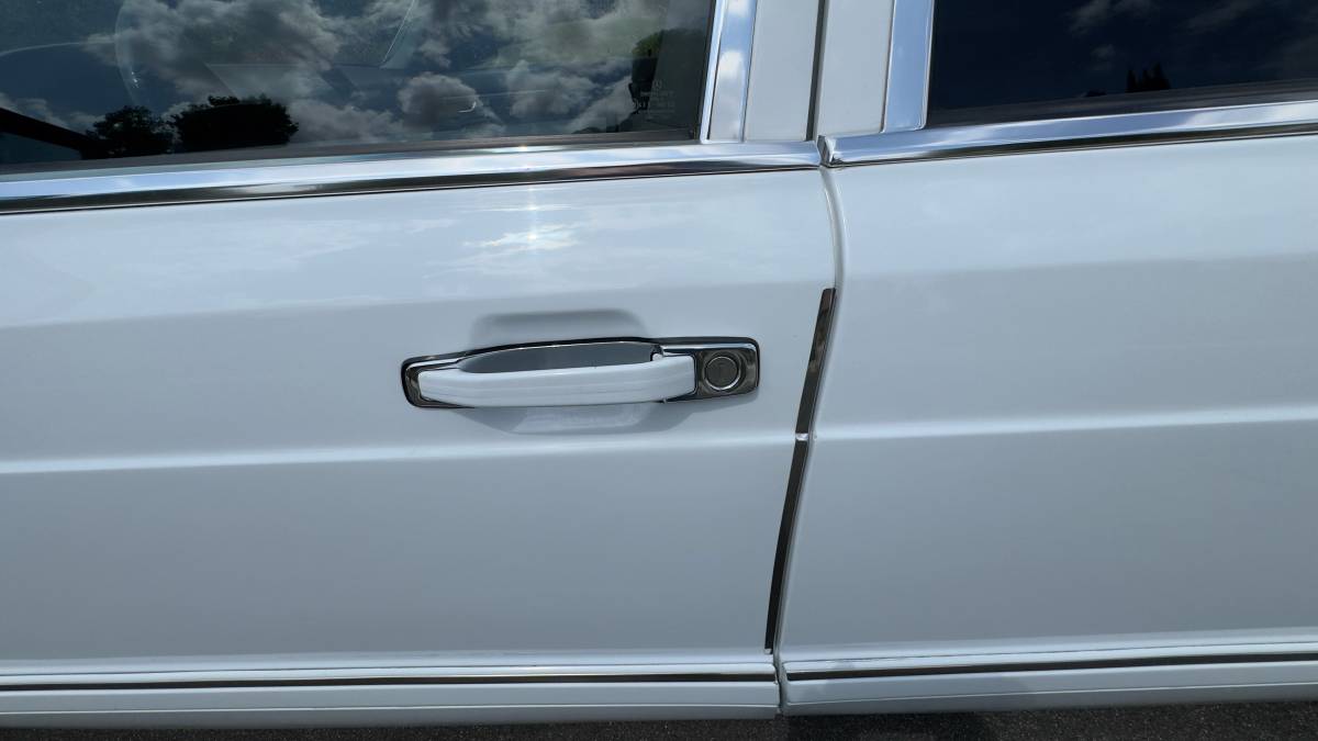 Mercedes-benz-420sel-1988-white-20