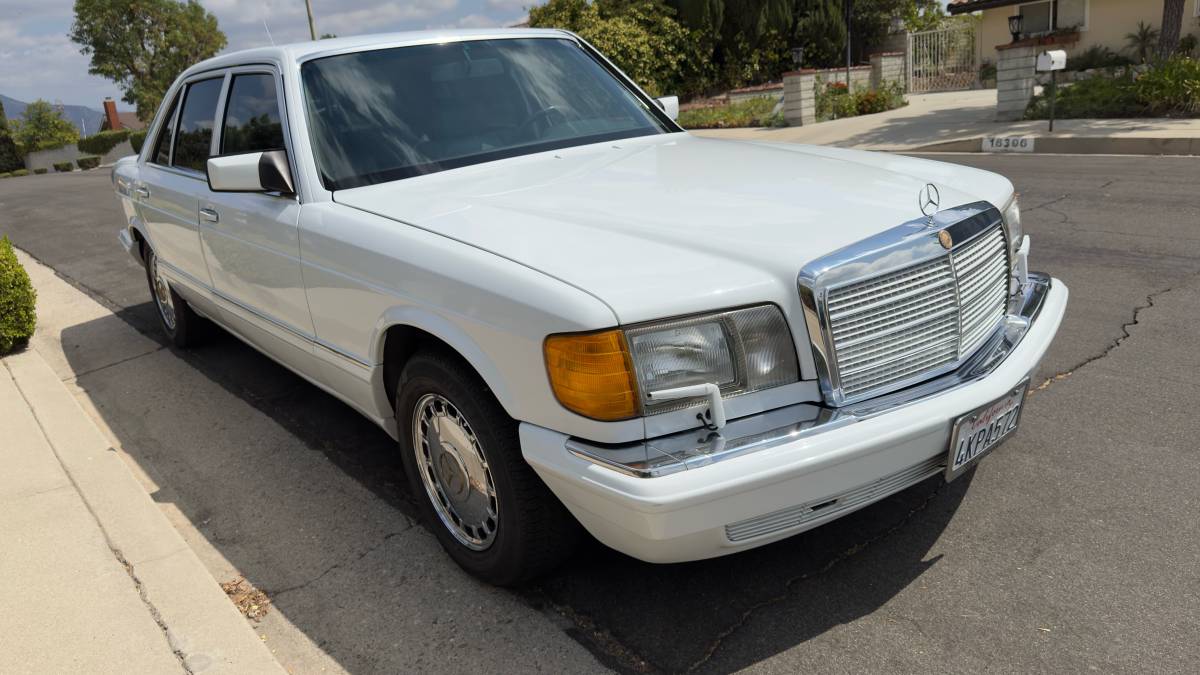 Mercedes-benz-420sel-1988-white-26