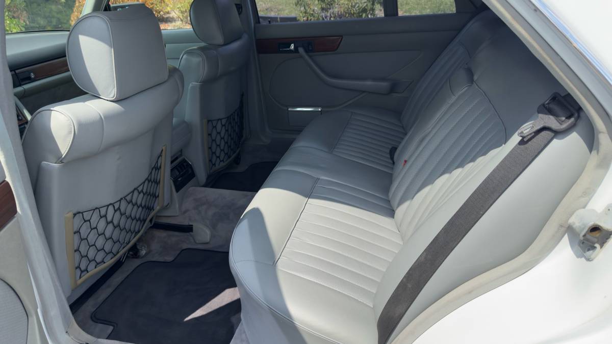 Mercedes-benz-420sel-1988-white-9