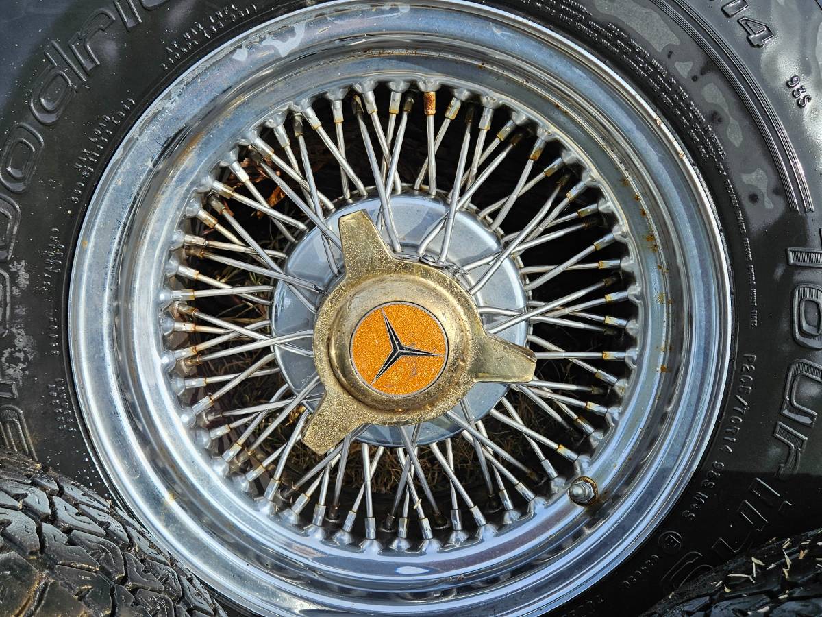 Mercedes-benz-450sl-1975-yellow-22