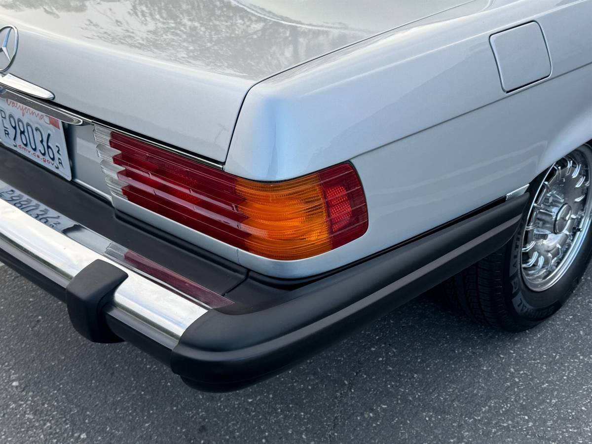 Mercedes-benz-450sl-1978-silver-23