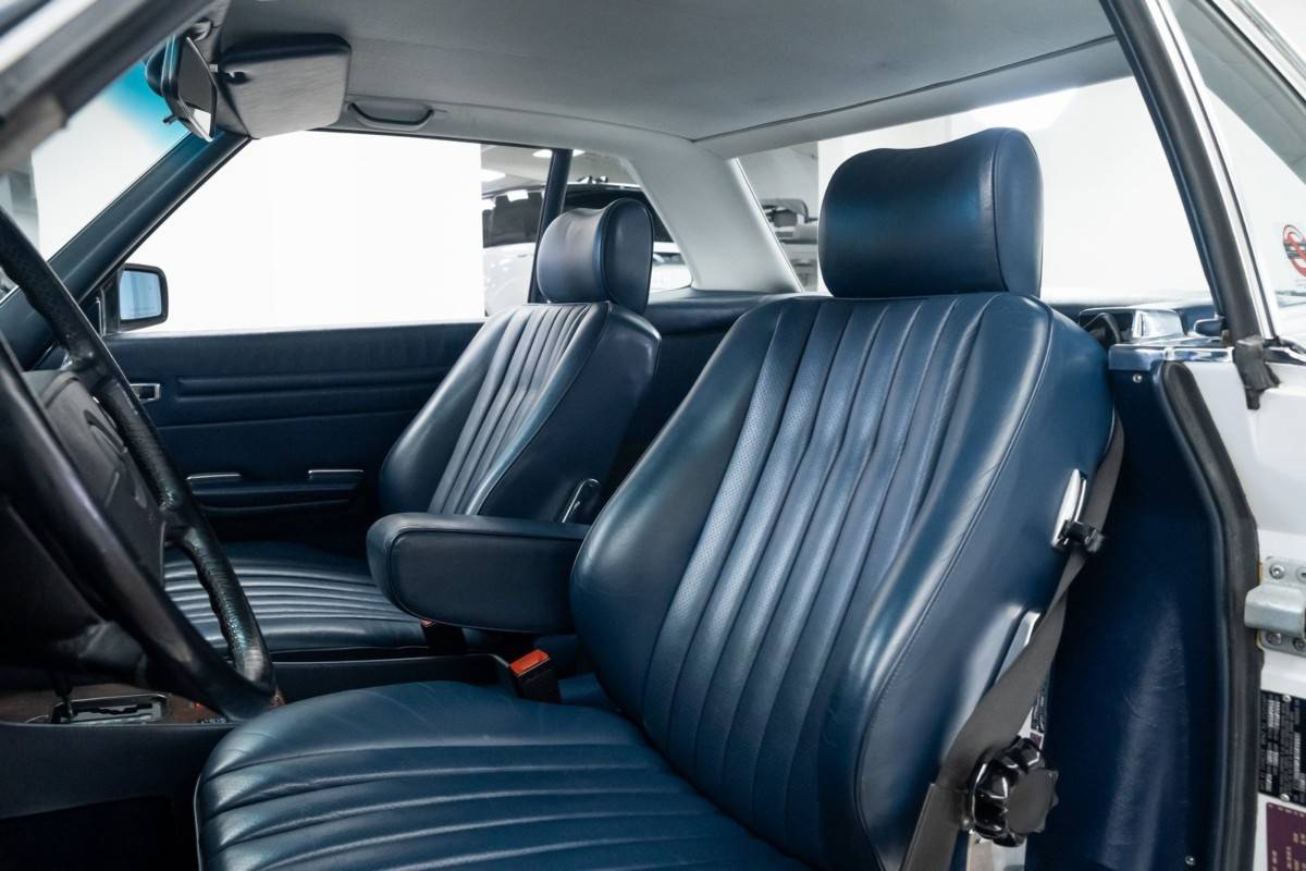 Mercedes-benz-500-class-1988-white-15