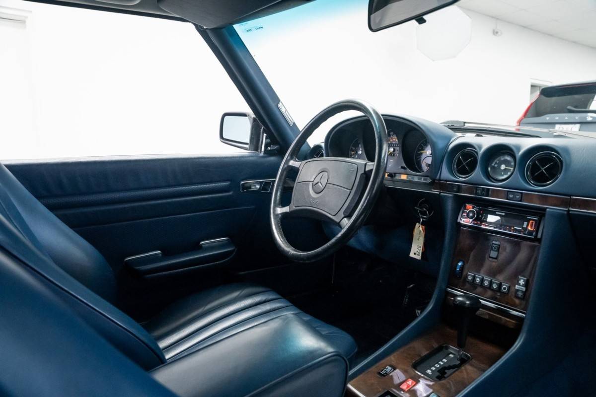 Mercedes-benz-500-class-1988-white-8