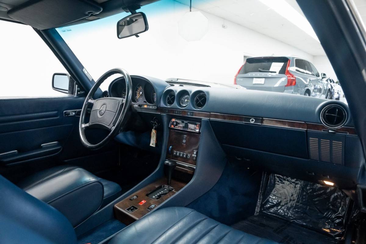 Mercedes-benz-500-class-560-sl-1988-white-21