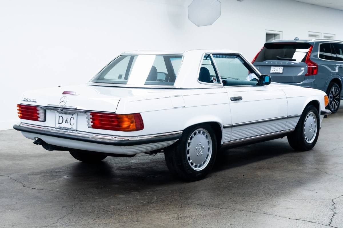 Mercedes-benz-500-class-560-sl-1988-white-5