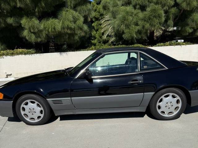 Mercedes-benz-500-series-1993-3