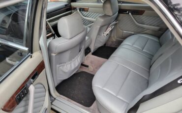 Mercedes-benz-560-1989-black-16