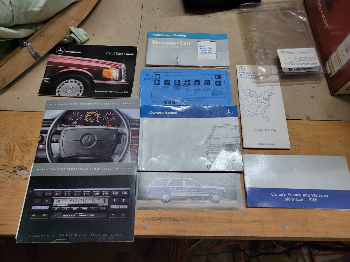 Mercedes-benz-560-1989-black-19