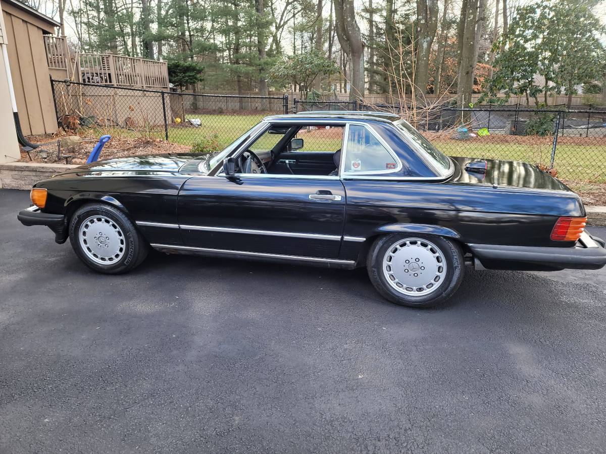 Mercedes-benz-560-560sl-1987-black-1