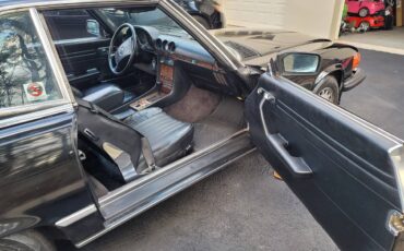 Mercedes-benz-560-560sl-1987-black-2