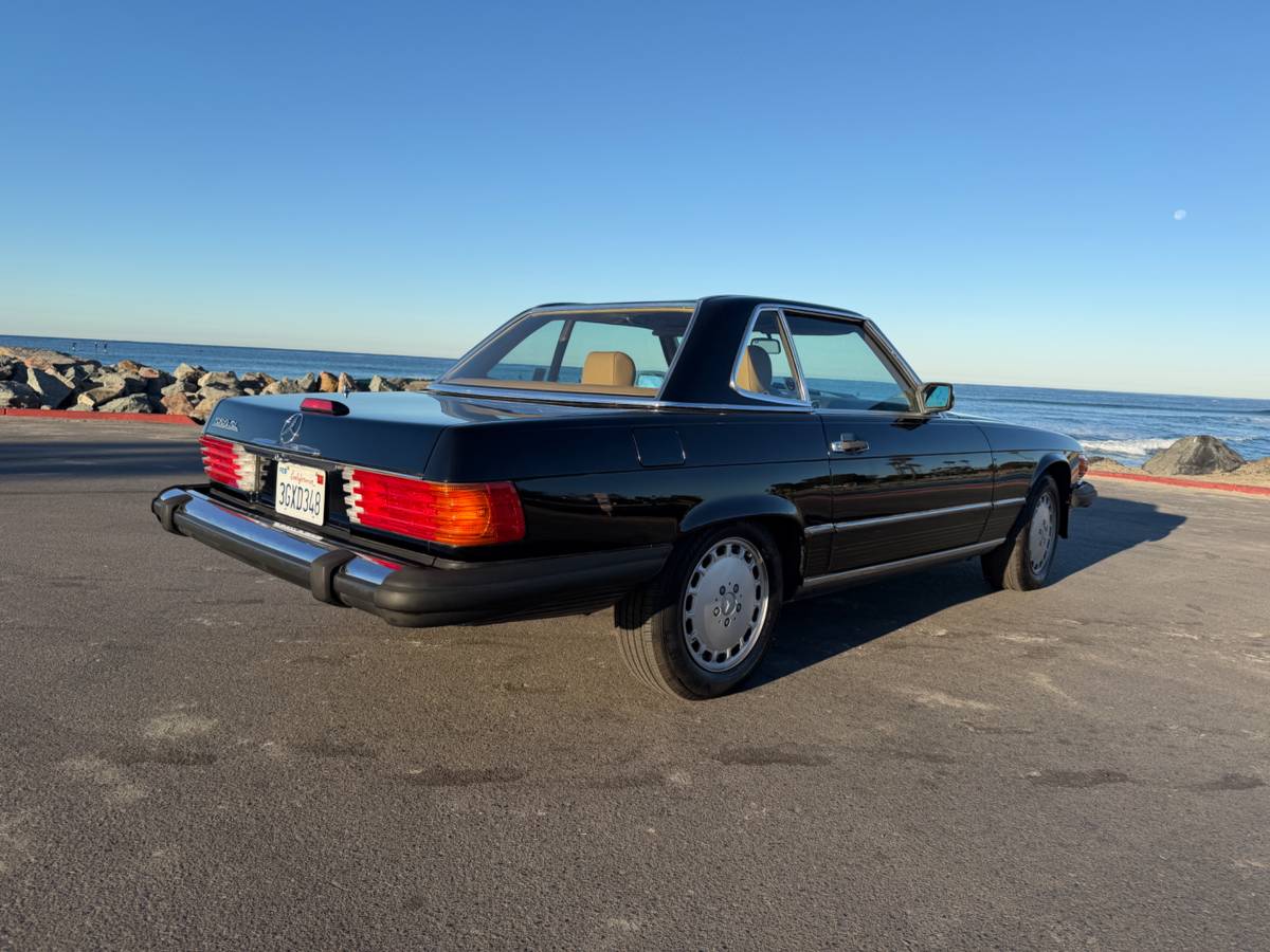 Mercedes-benz-560-560sl-1989-black-4