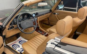 Mercedes-benz-560-class-1986-32