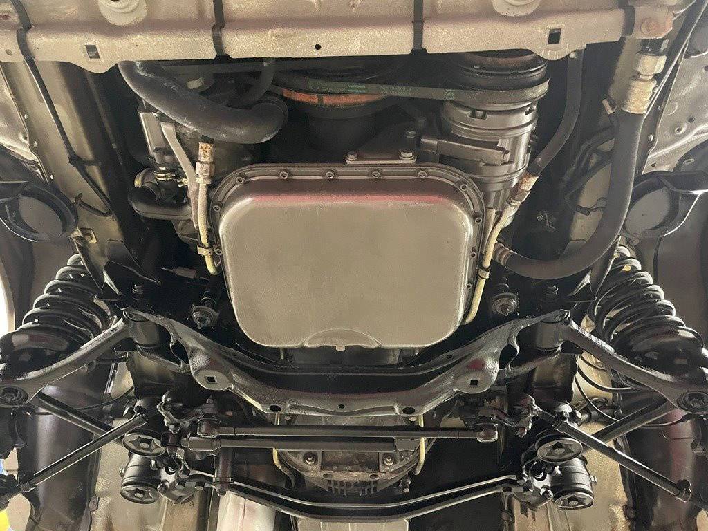 Mercedes-benz-560-class-1988-yellow-215