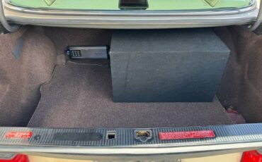 Mercedes-benz-560-class-1988-yellow-25