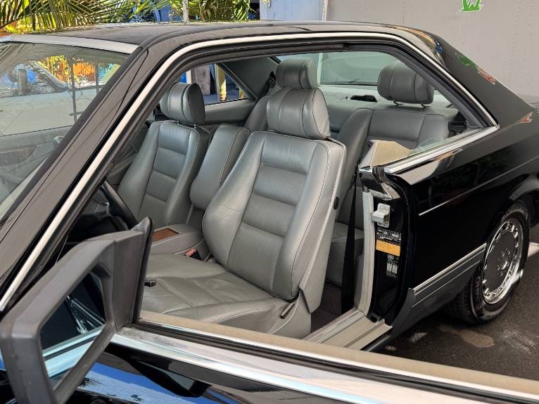 Mercedes-benz-560-class-1989-12