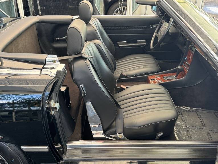 Mercedes-benz-560-class-1989-16