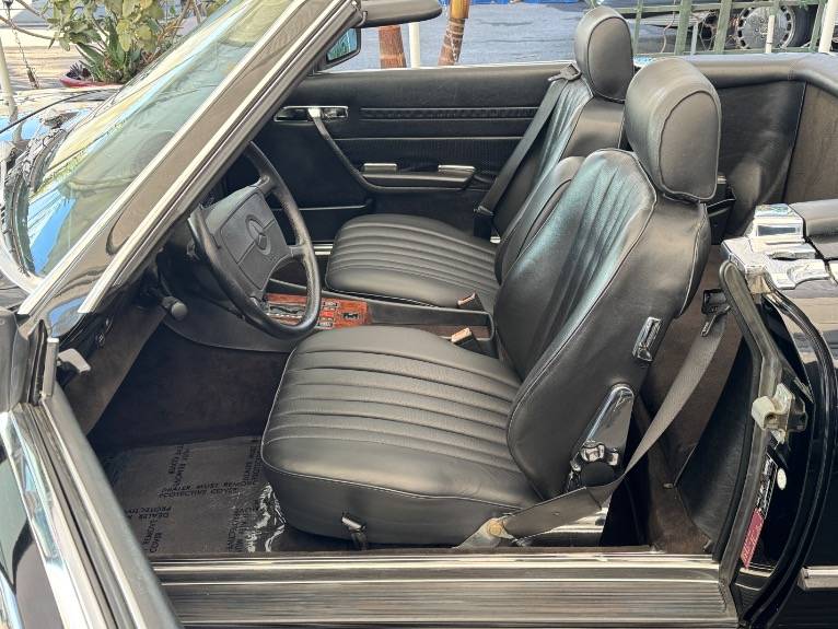 Mercedes-benz-560-class-1989-42