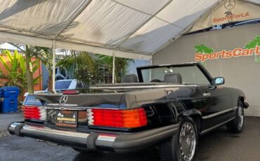 Mercedes-benz-560-class-1989-6